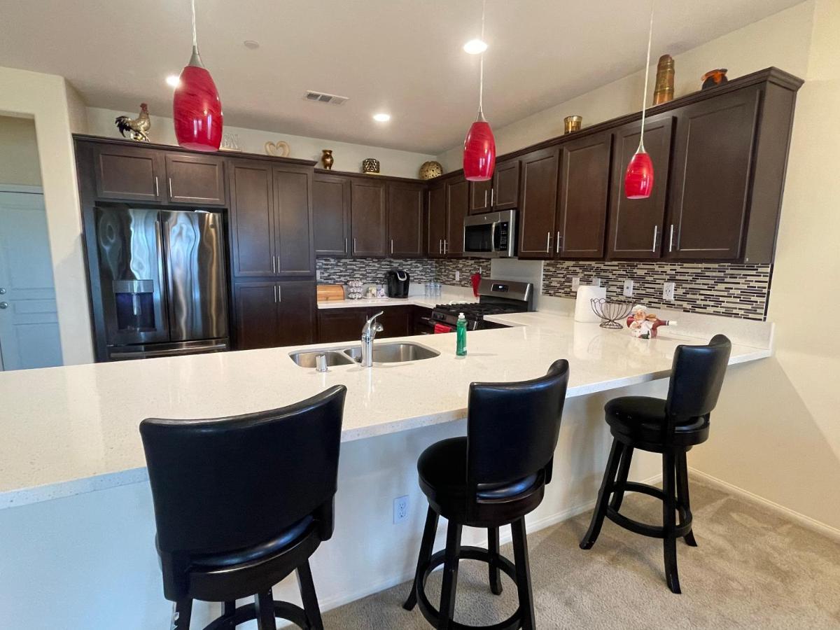 Spacious And Modern Home Near Temecula Wineries Мурриета Экстерьер фото